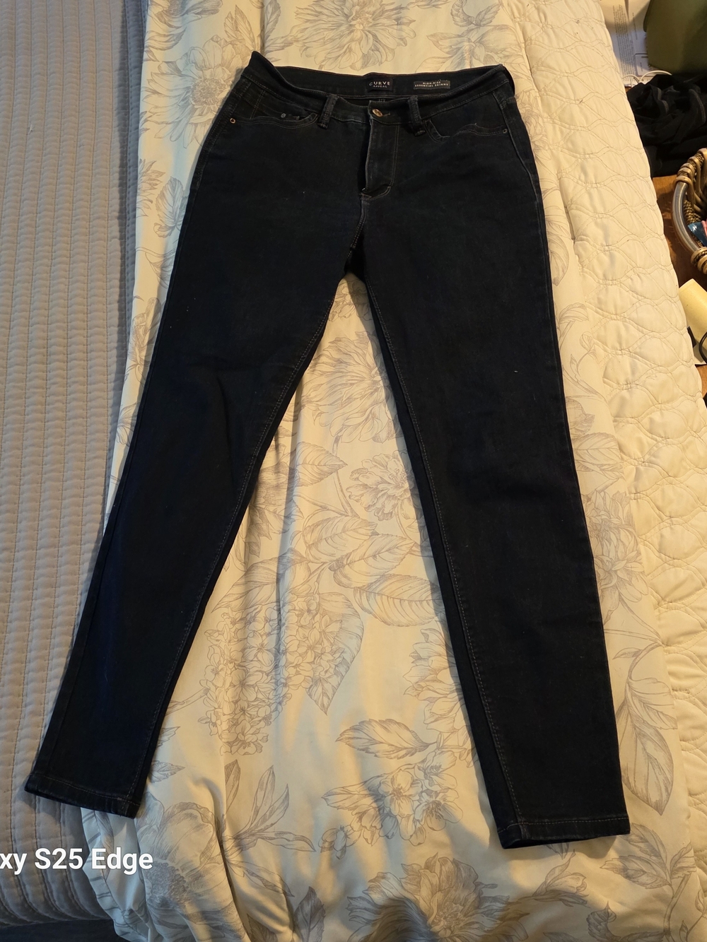 Women’s Skinny Jeans in Dark Indigo - Stretch Slim Fit